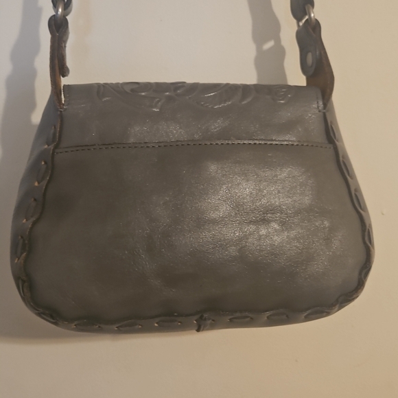 Patricia Nash Rose Tooled Micaela Baguette Gray Crossbody Shoulder Bag- Rare - Picture 4 of 12
